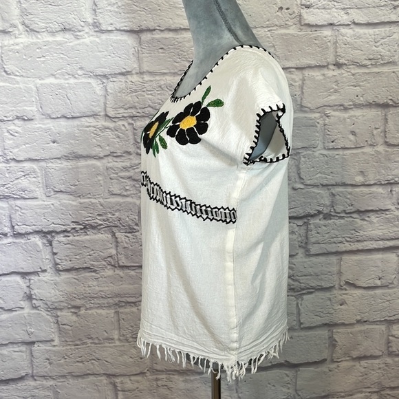 Boho mexi-boho embroidered fringe blouse - Picture 2 of 3